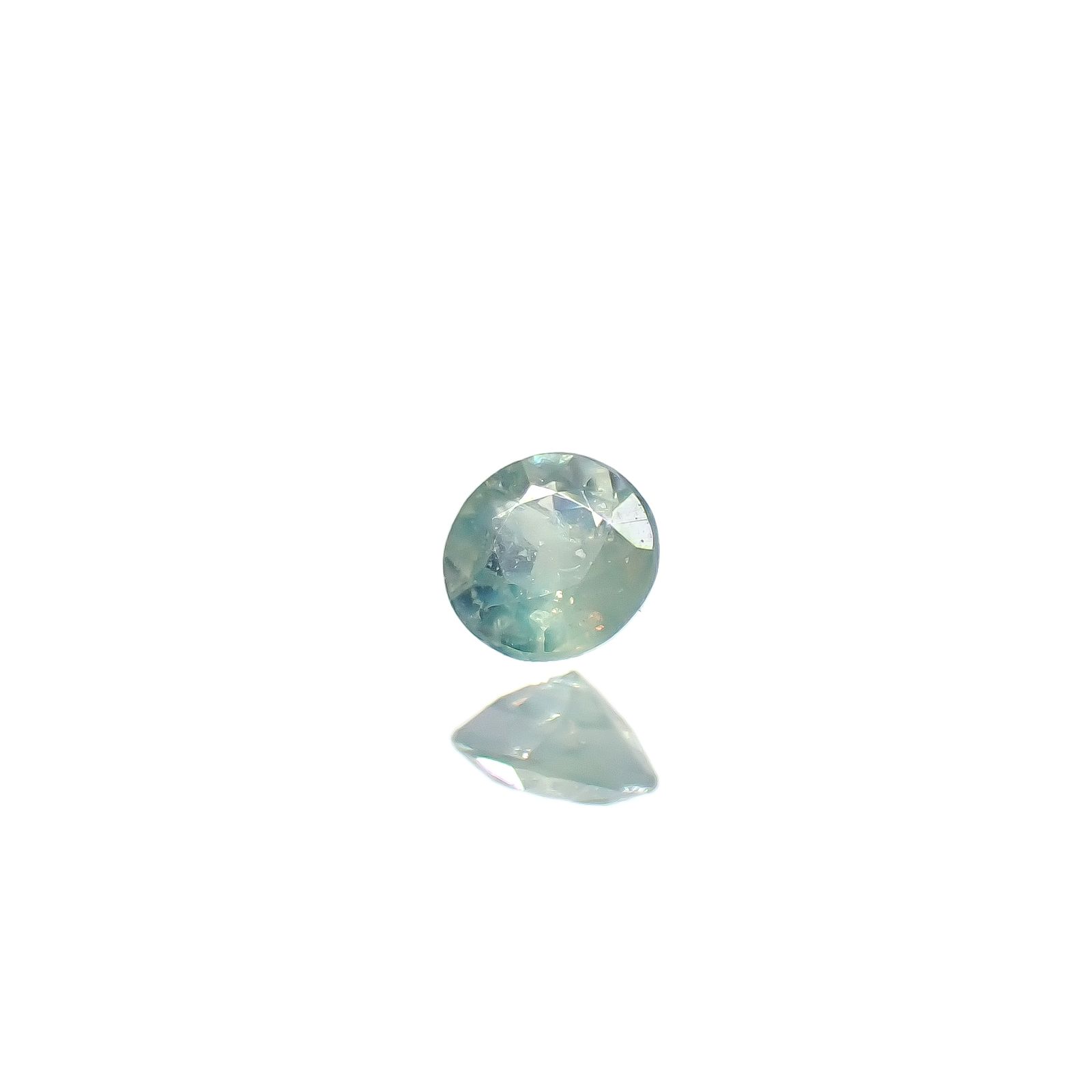 シルキーアレキサンドライト ブラジル産/EmeraldMains社製 0.053ct[240527609]2.3x2.3mm前後