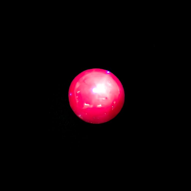 長波365(ライト)の照射で変色