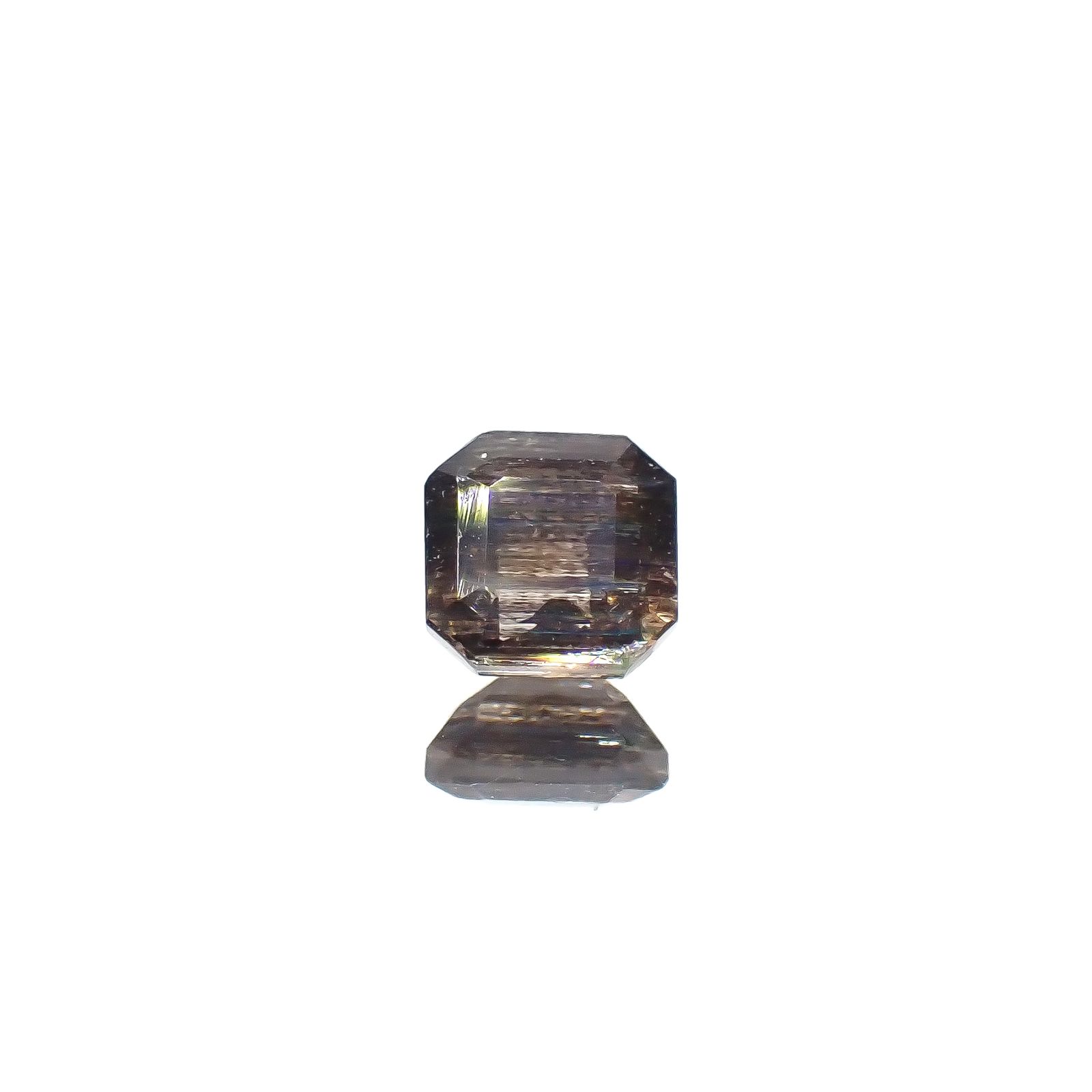 レインボースキャポライト ブラジル産 0.61ct[240326868]5.1x5mm前後