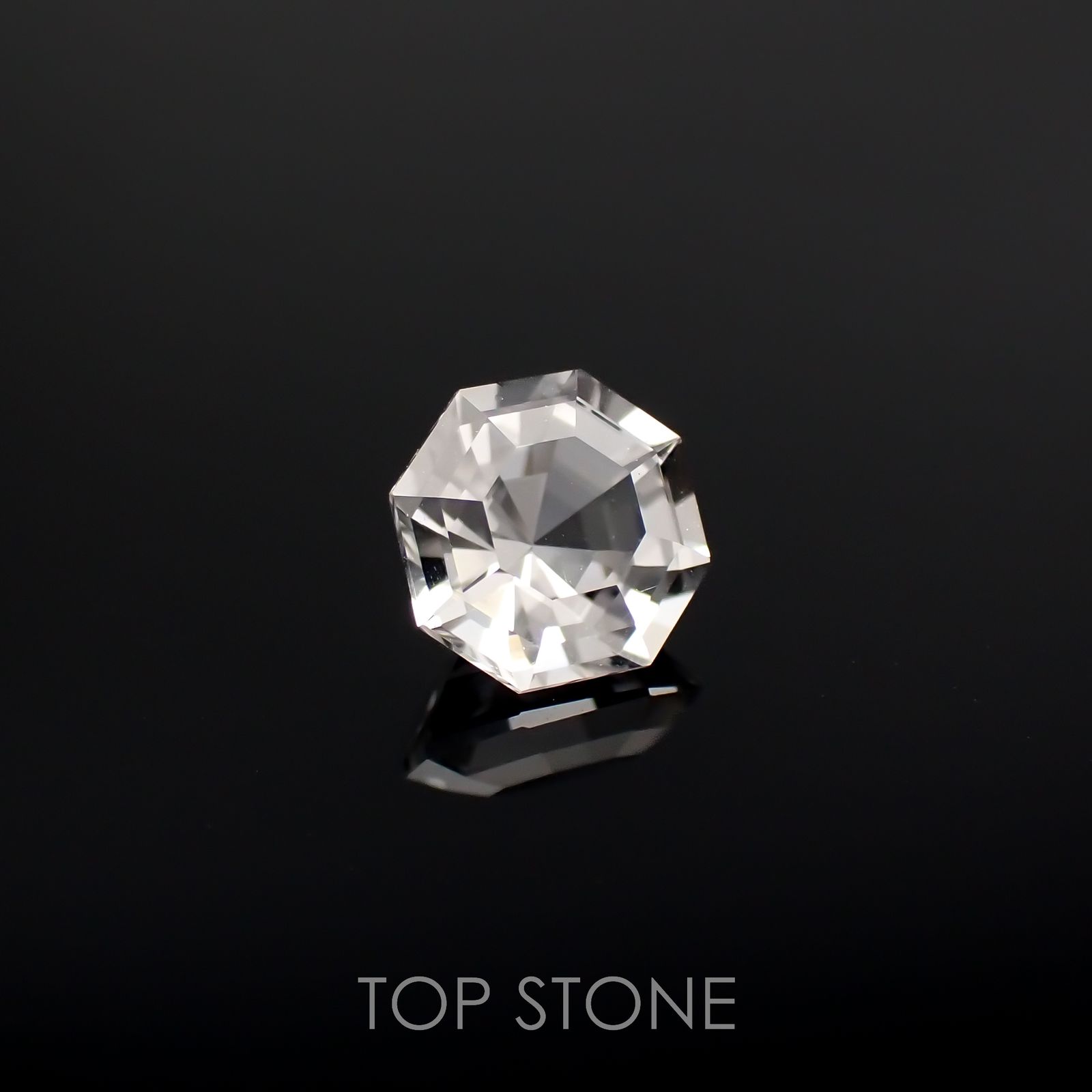 ◇オクタゴンカット◇レムリアンシードクリスタル(保証シール付き) ブラジル産 0.51ct[221018277]5x5mm前後