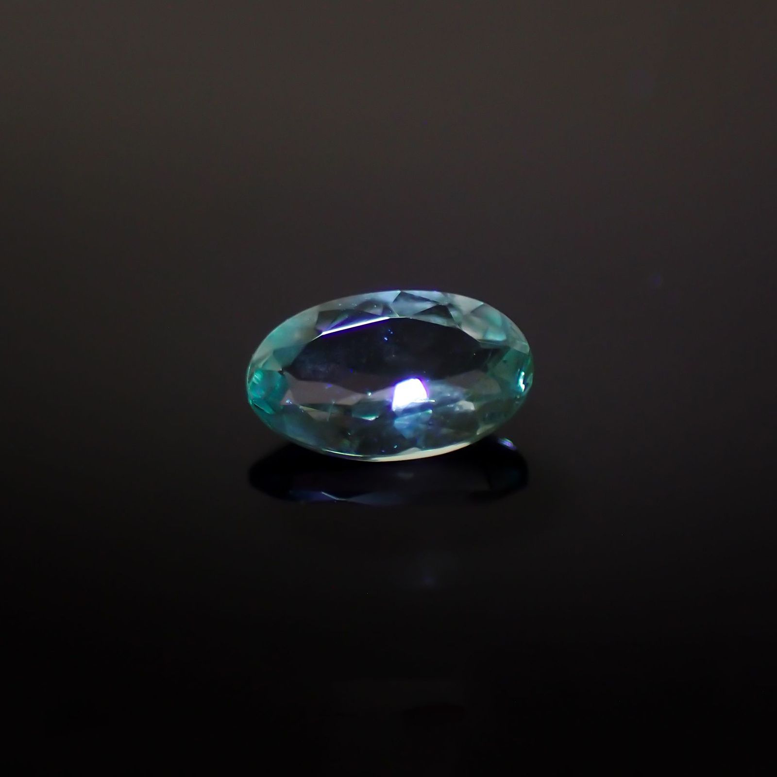ブルーグリーンコーネルピン(宝石名コーネルピン)タンザニア産 0.19ct 識別済[240219232]4.5x2.6mm前後