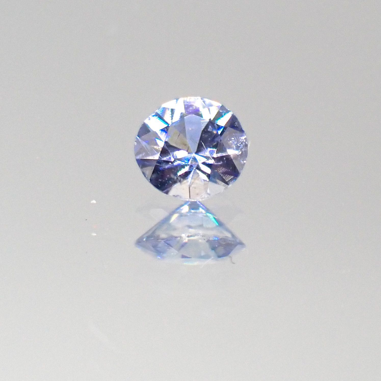 ベニトアイト(宝石名ベニトアイト)アメリカ・カリフォルニア州産 0.074ct 識別済[220817305]2.7x2.6mm前後