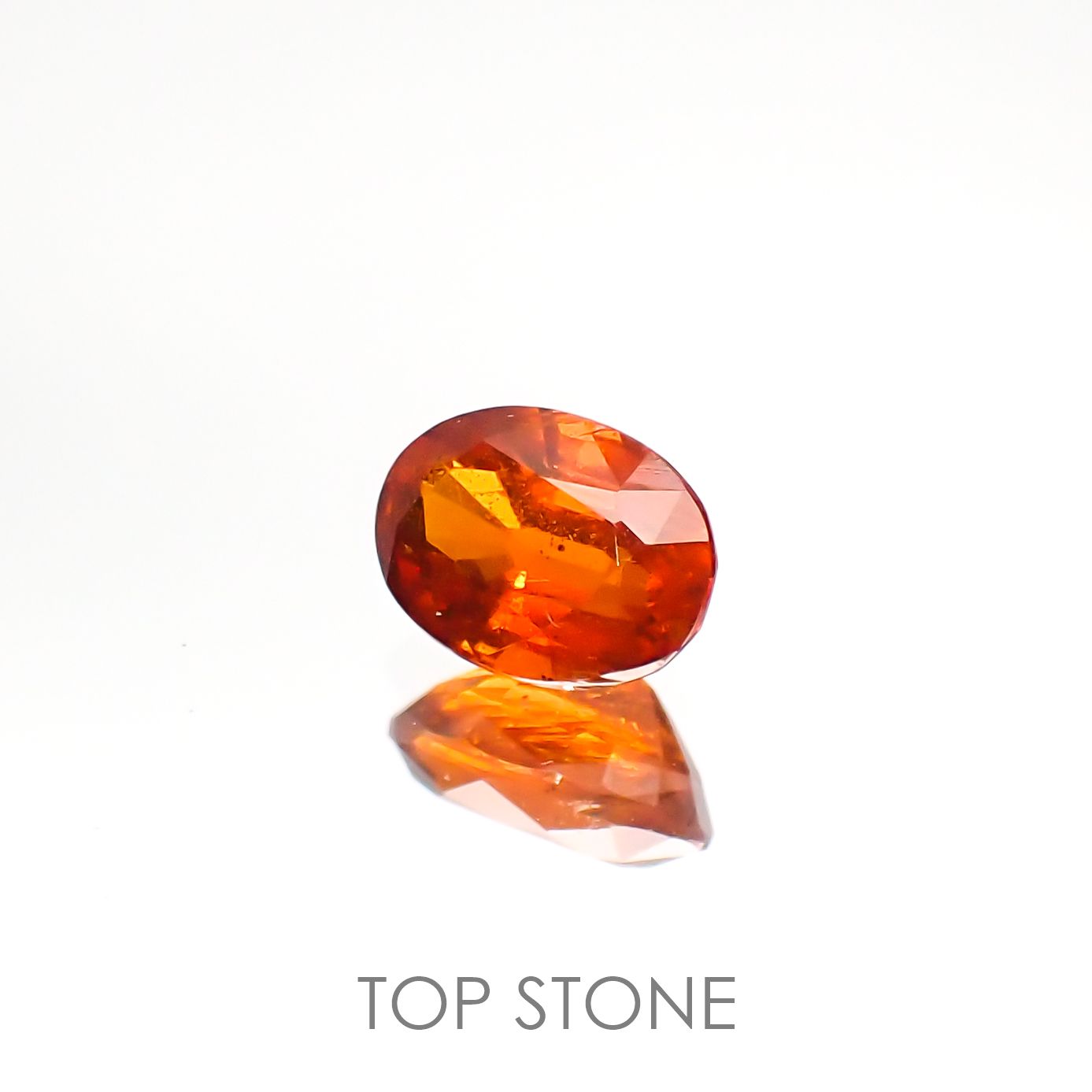 オレンジカイヤナイト タンザニア産 ルース 1.14ct[210812447]7.0×5.1mm前後