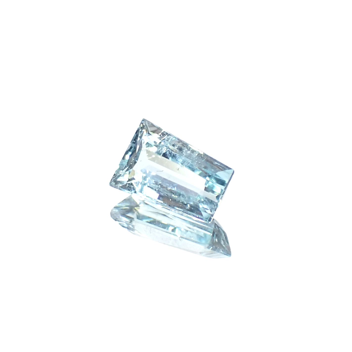 パライバトルマリン(宝石名トルマリン/別名パライバ・トルマリン)モザンビーク産 0.88ct 識別済[230522235]7.4x4.8mm前後