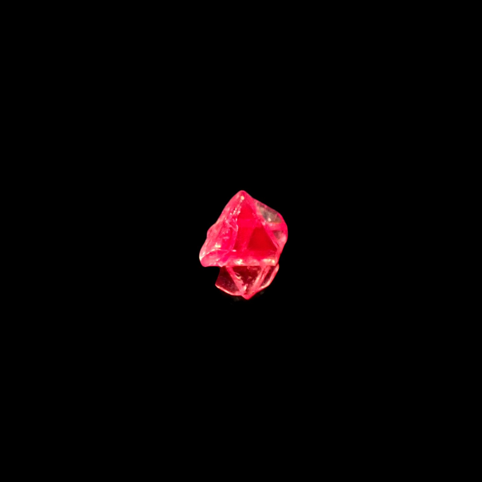ツインクリスタルスピネル(スピネル式双晶) 原石 ビルマ産 0.050ct[240628426]2.6x2mm前後