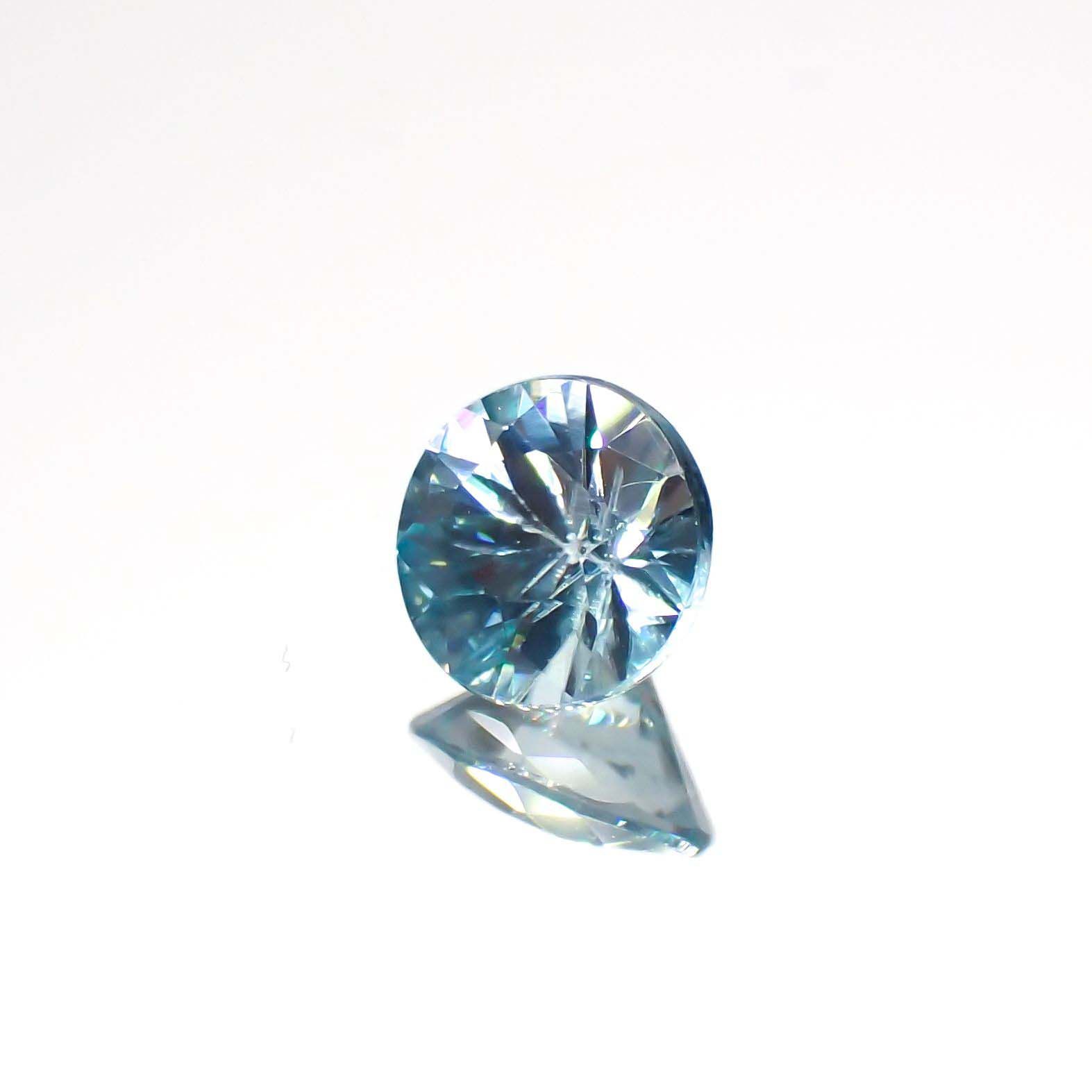 アイスブルージルコン カンボジア産 0.60ct[221018649]4.9x4.8mm前後