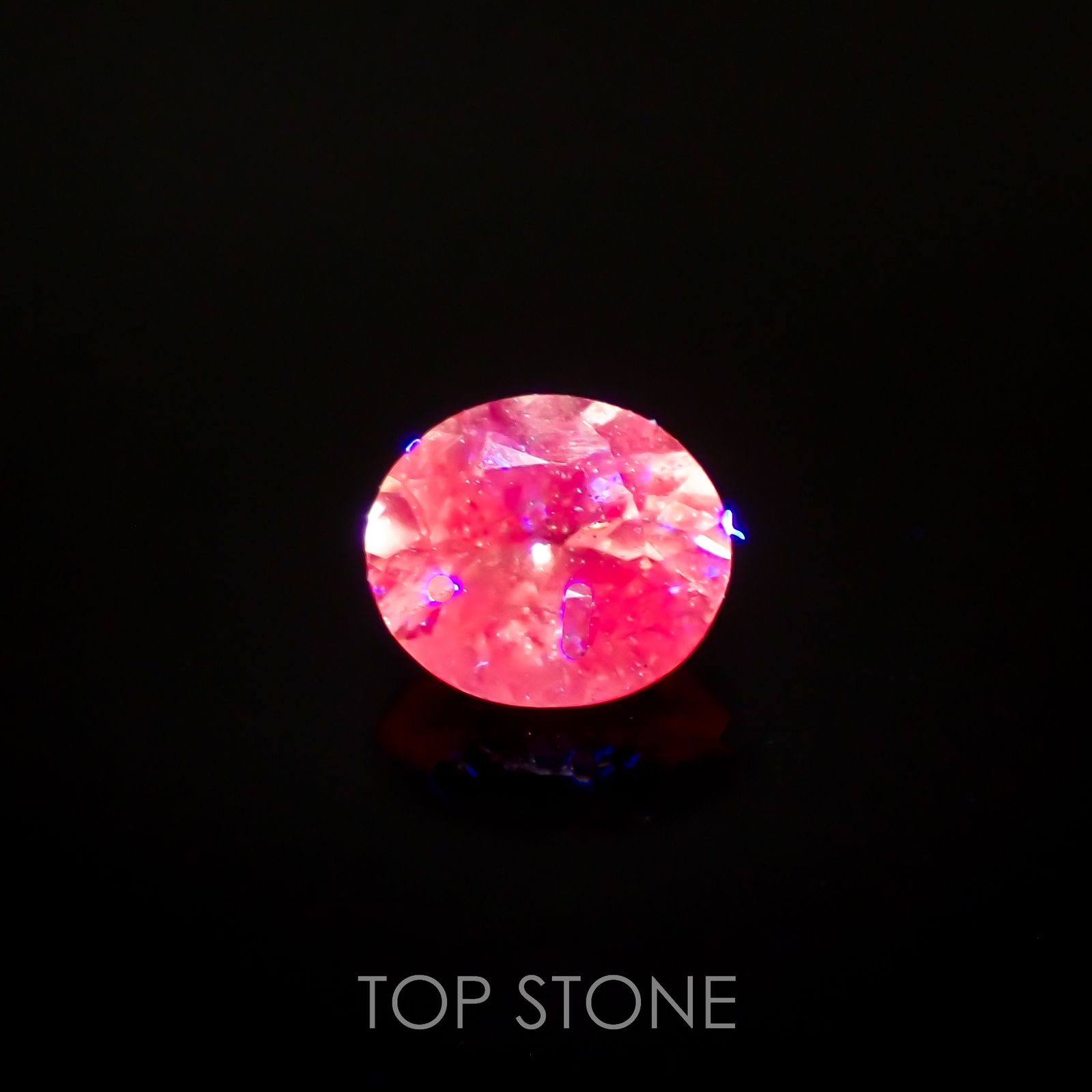 ピンクサファイア(宝石名サファイア)タンザニア・ウィンザー産 0.25ct 識別済[220616165]3.9x3.4mm前後