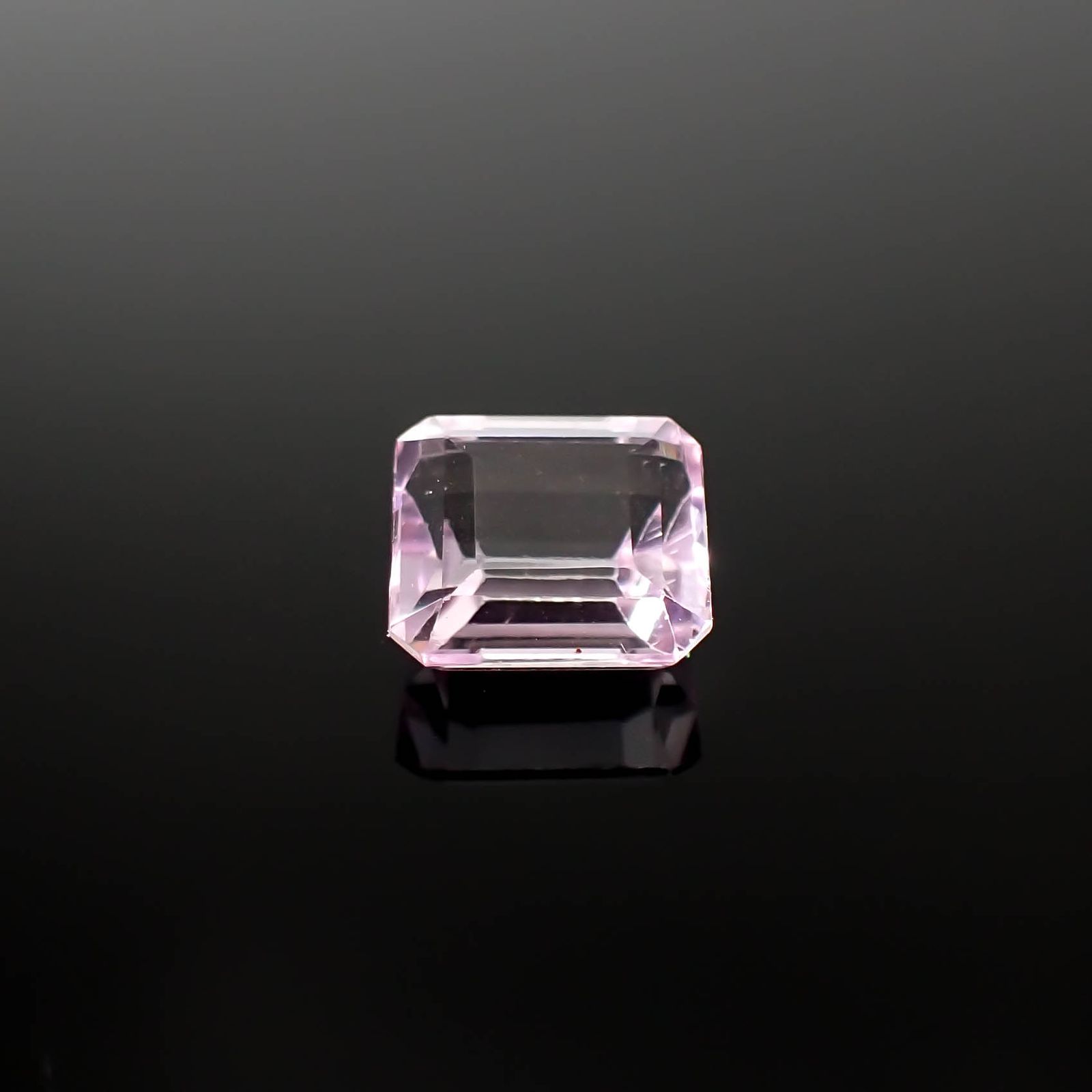 クンツァイト アフガニスタン産 3.37ct[231225140]8.6x8mm前後