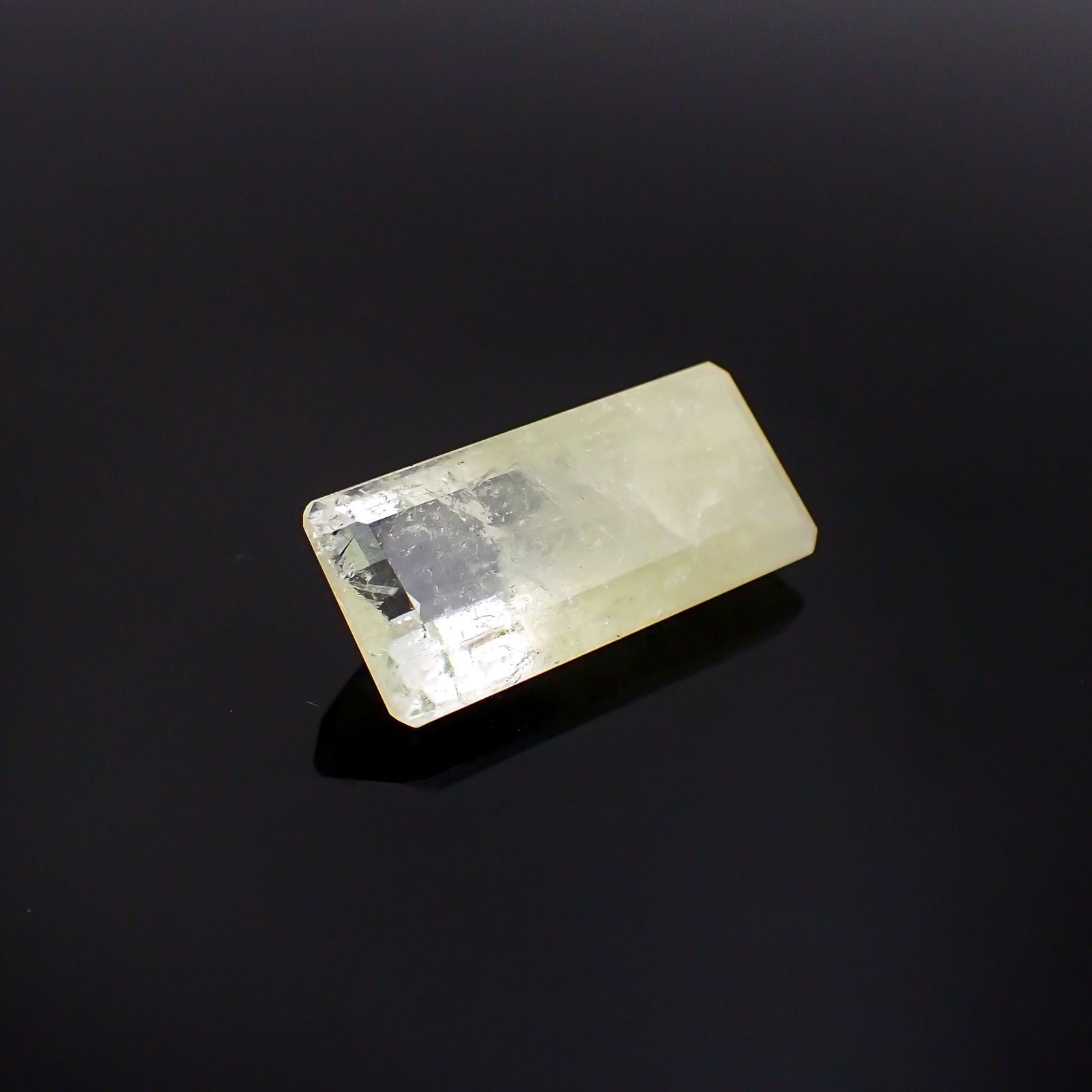 サルファーインクォーツ ブラジル産 12.08ct[231124309]22.1x10mm前後