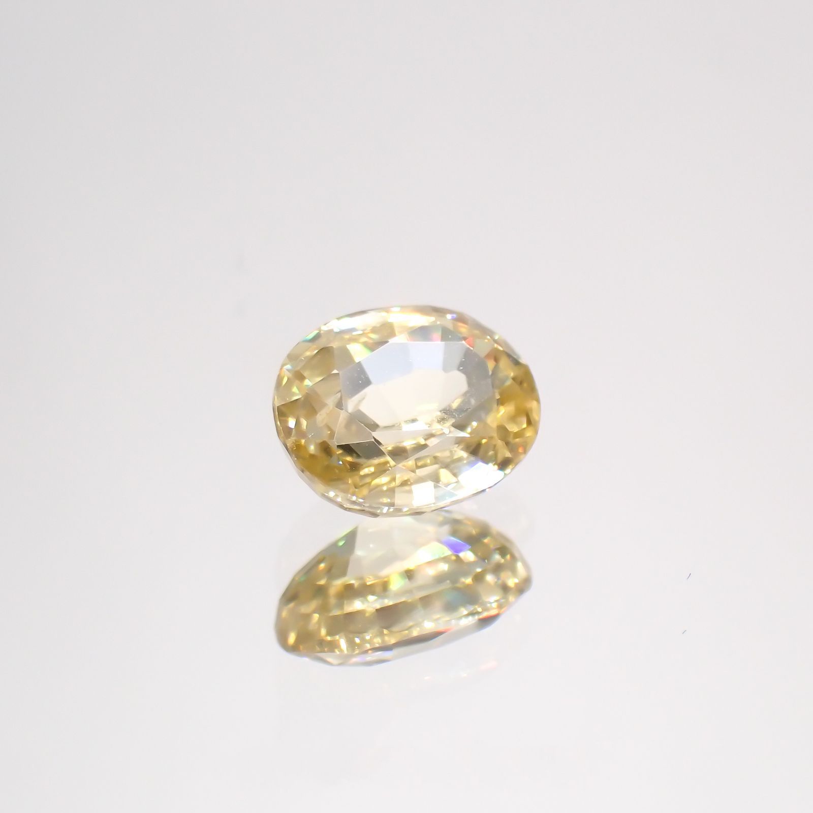 イエロージルコン(宝石名ジルコン)スリランカ/カンボジア産 1.60ct 識別済[220114834]7x5.8mm前後
