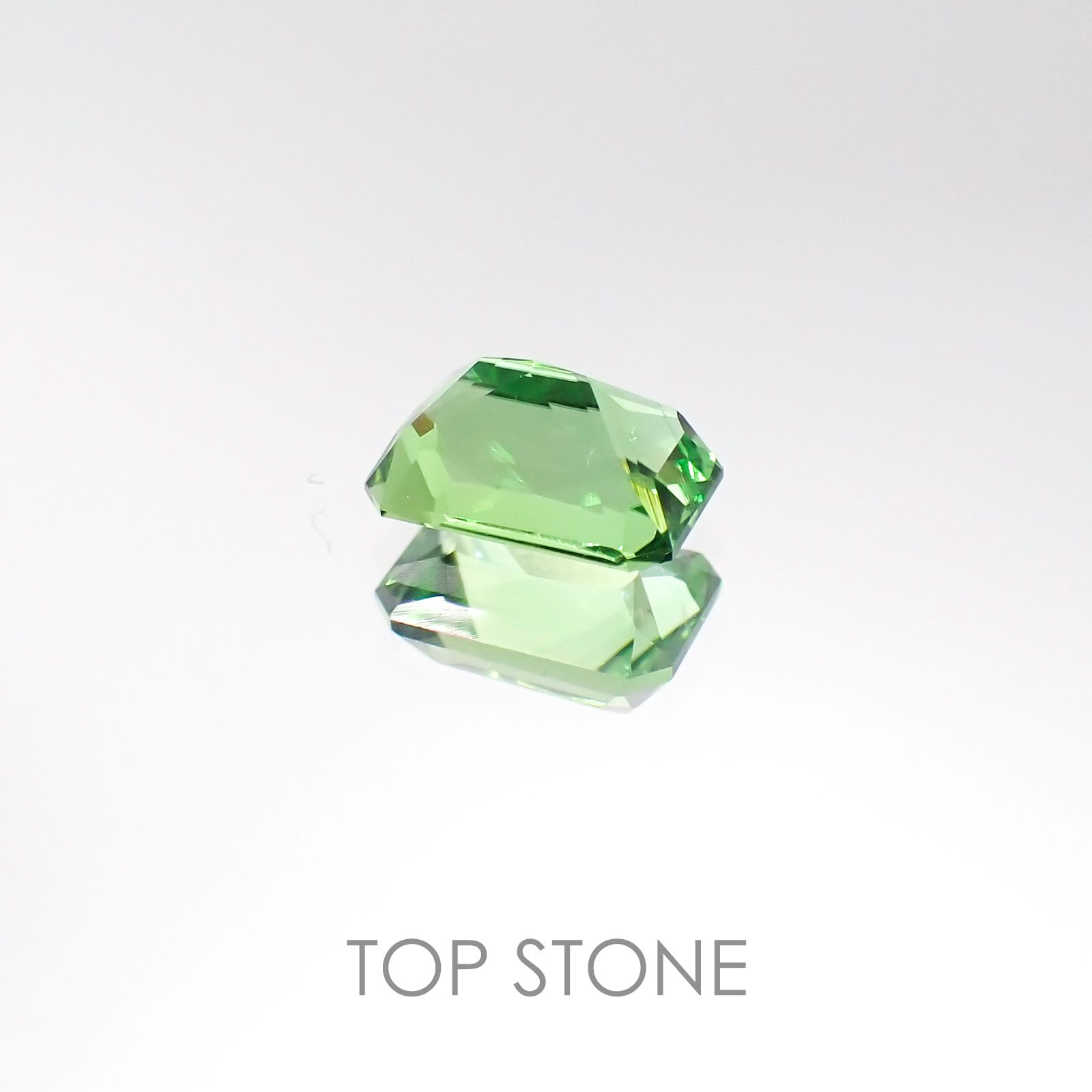 クロムトルマリン タンザニア産 ルース 0.91ct[20096212]6.9×4.5mm前後