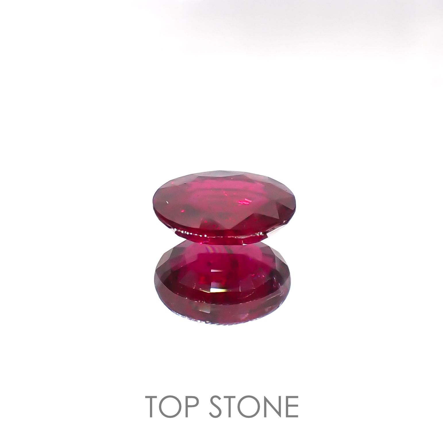 非加熱ルビー・ルース】モザンピーク産2.40ct・鑑別書付|TOP STONE