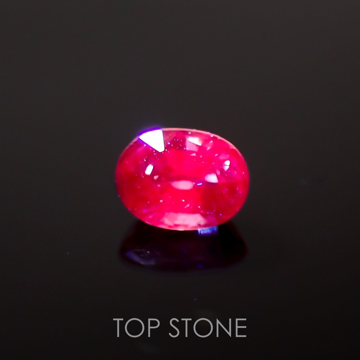 バイカラーサファイア(宝石名サファイア)マダガスカル/タンザニア産 0.28ct 識別済[230320907]4x3mm前後