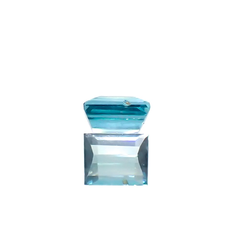 グランディディエライト(宝石名グランディディエライト)マダガスカル産 0.12ct 識別済[240326589]3.1x2.5mm前後