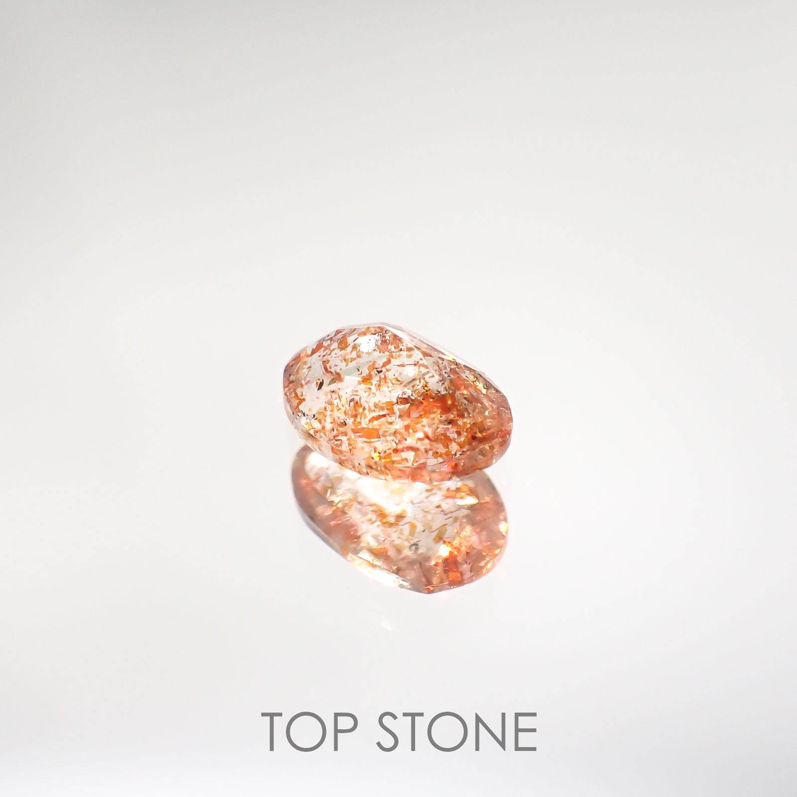 イリュージョンサンストーン タンザニア産 ルース 0.69ct[210812297]6.9×5mm前後