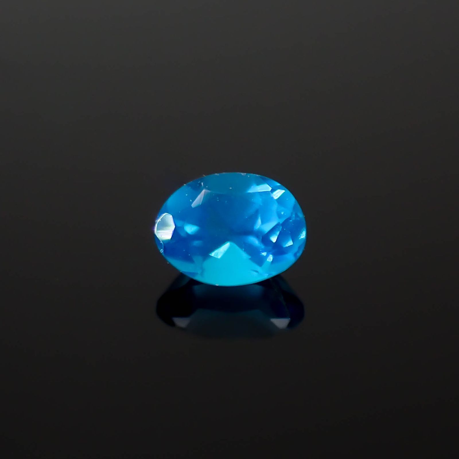 ネオンブルーアパタイト マダガスカル産 0.21ct[240628102]4x3mm前後