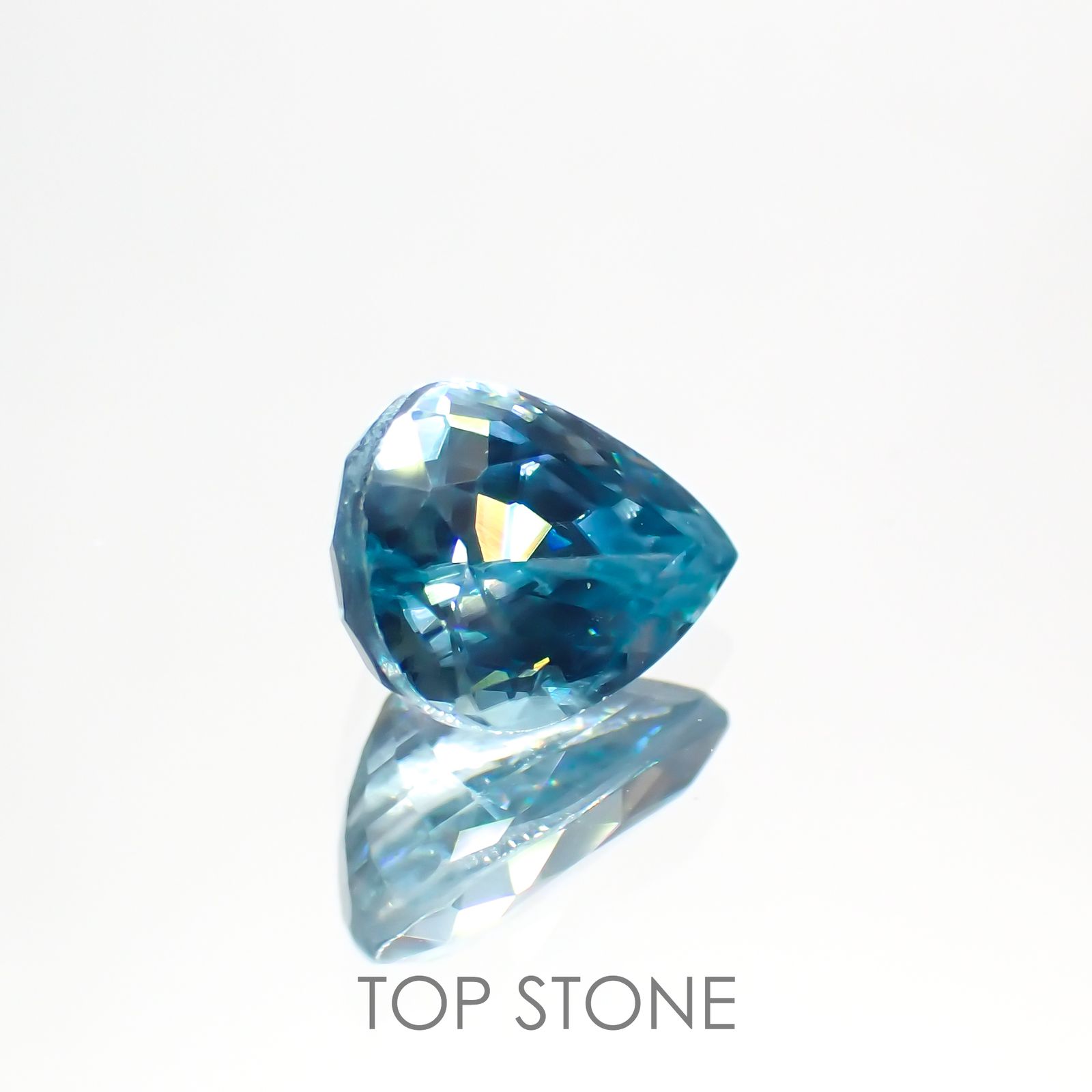 ブルージルコン(宝石名ジルコン) カンボジア産 1.80ct 識別済[20063295]7.8×6.1mm前後