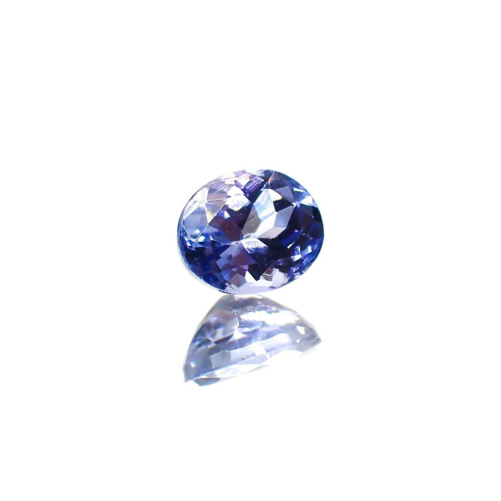 タンザナイト(宝石名タンザナイト)タンザニア産 識別済 0.44ct / 5.1x4.1mm前後 [220113853]