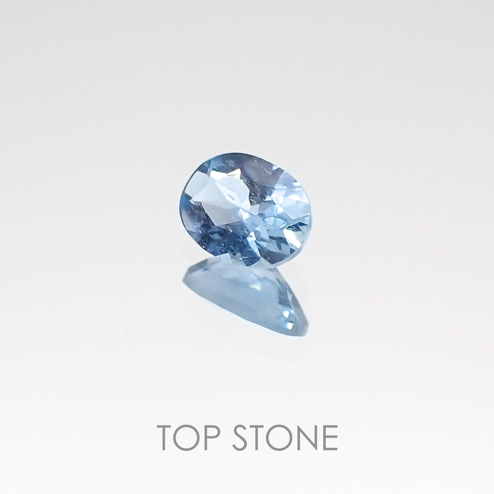 アクアマリン サンタマリアカラー(宝石名アクアマリン) モザンビーク産 0.14ct 識別済[20107048]4.1×3mm前後