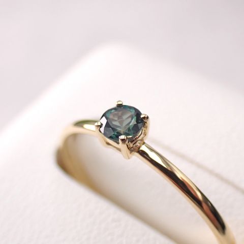 リング空枠：石留め▶アレキサンドライト（お客様製作例）