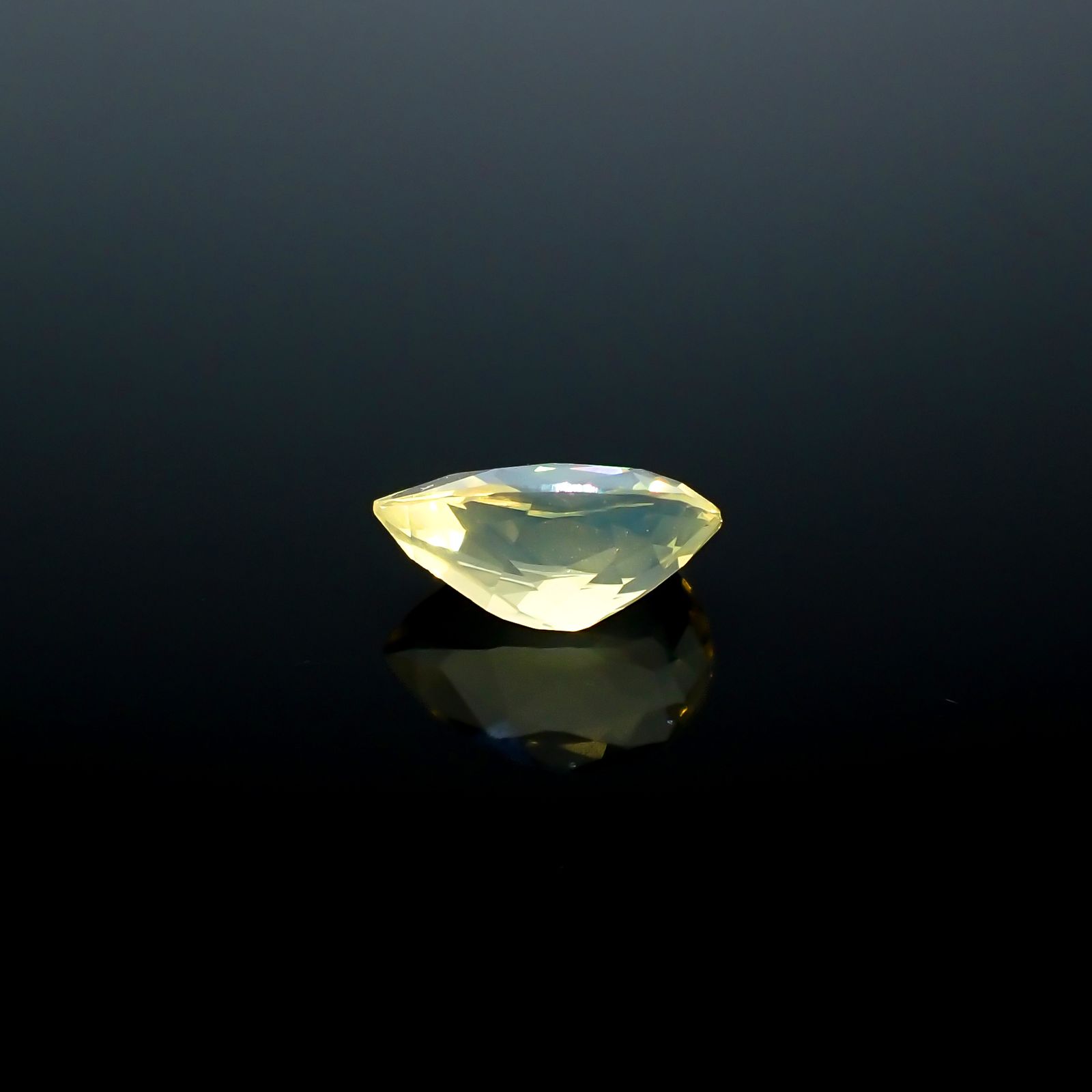 イエローオパール メキシコ産 1.20ct[240226195]10.1x7.1mm前後
