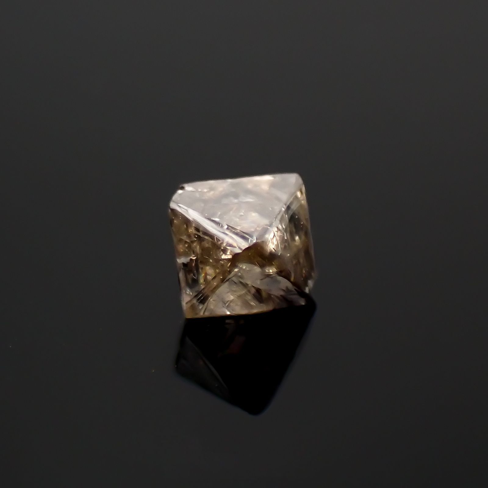 ソーヤブルダイヤモンド原石 0.34ct[230119758]4.3x4.1mm前後