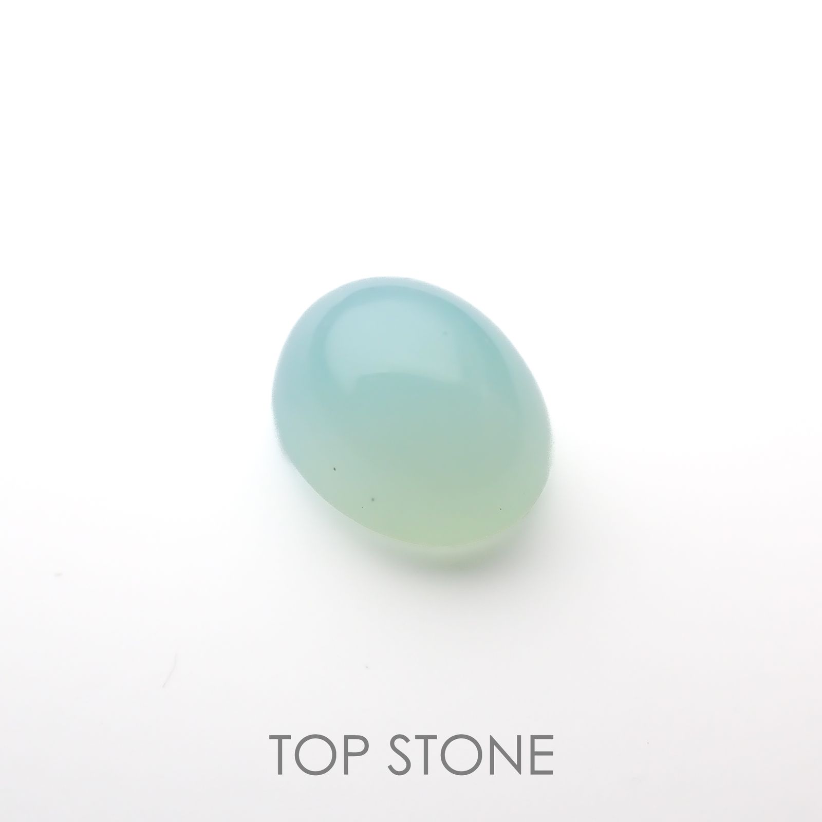 ブルーオパール(宝石名コモン オパール)ペルー産 2.69ct 識別済[220817311]10.2x8.1mm前後