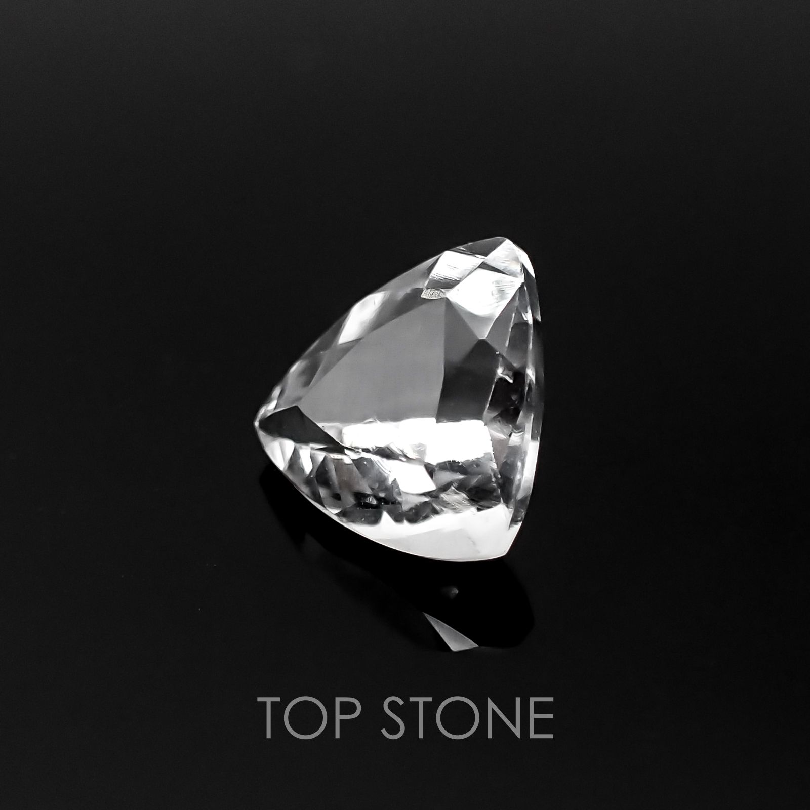 ハイアライトオパール メキシコ産 ルース 0.92ct[21058257]7.2×7.6mm前後