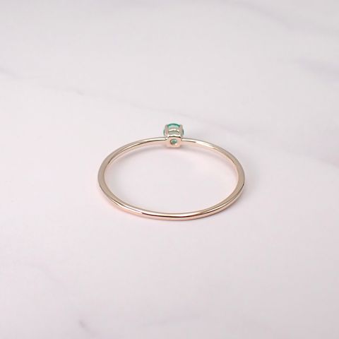 リング空枠：石留め▶ノンオイルエメラルド（お客様製作例）