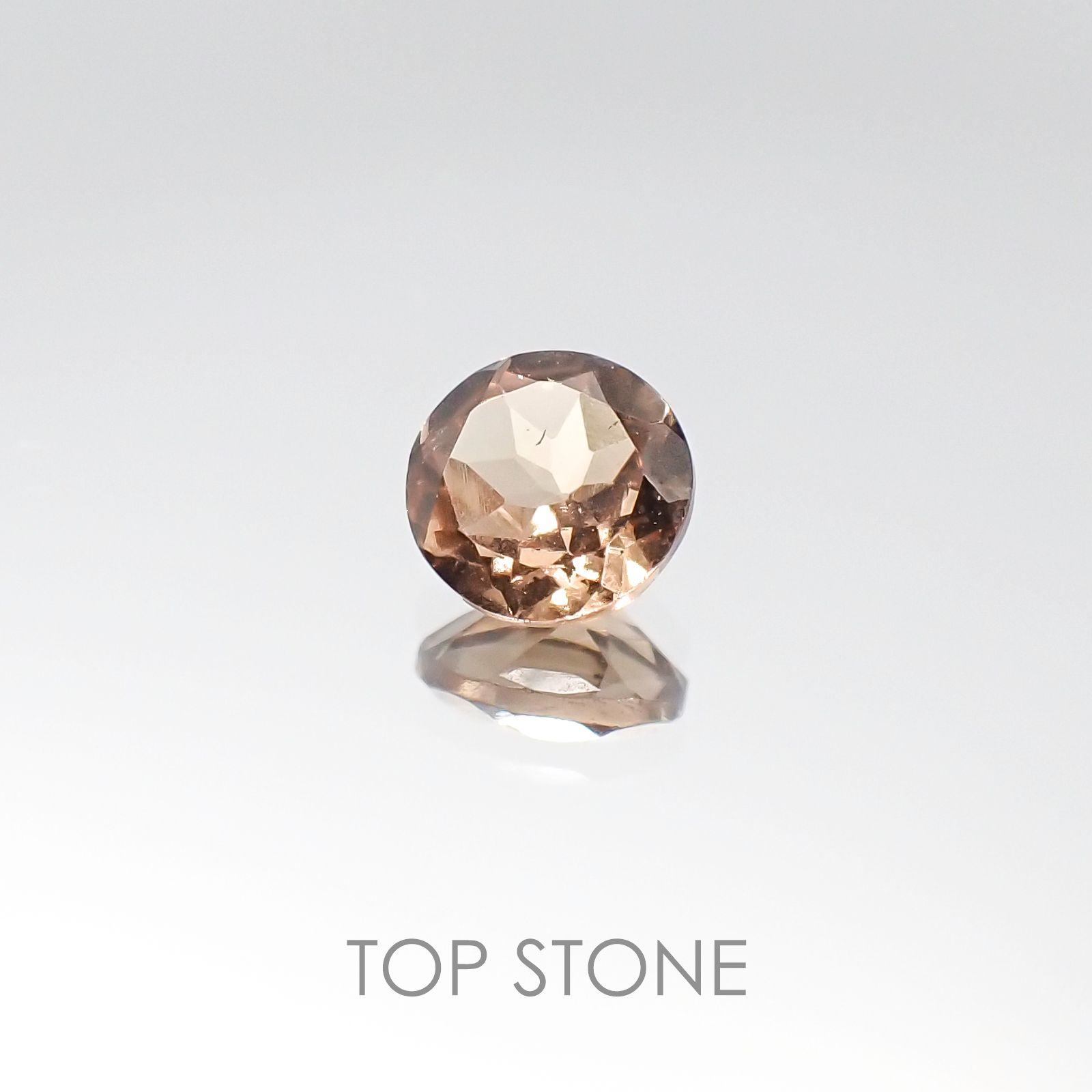 カラーチェンジマラヤガーネット(宝石名ガーネット) タンザニア・マヘンゲ産 0.58ct 識別済[20106084]5×5mm前後