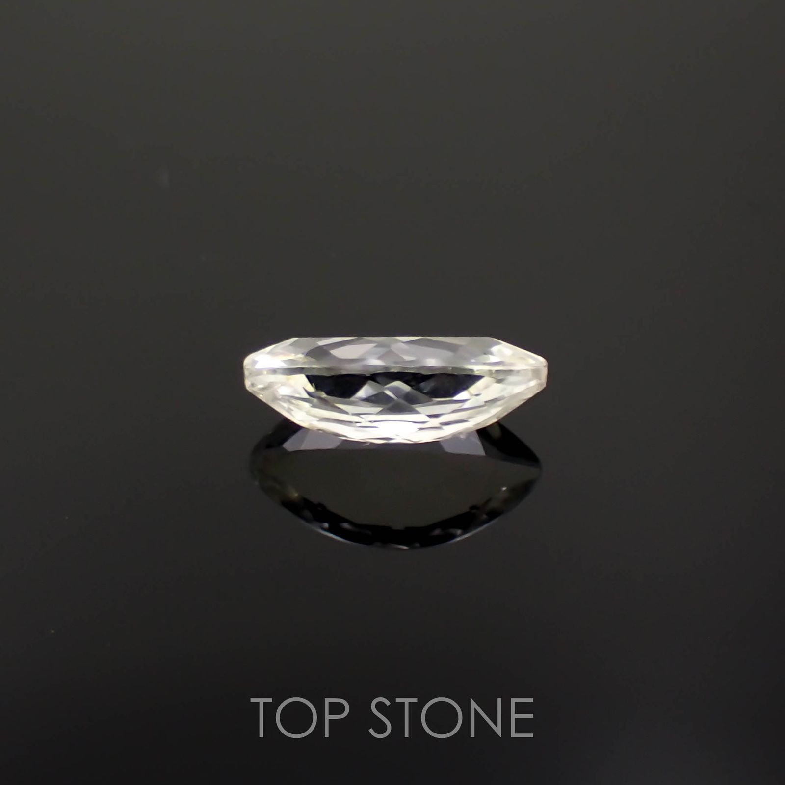 オリゴクレース(宝石名オリゴクレース)ブラジル産 1.36ct 識別済[221219441]10.8x6.1mm前後