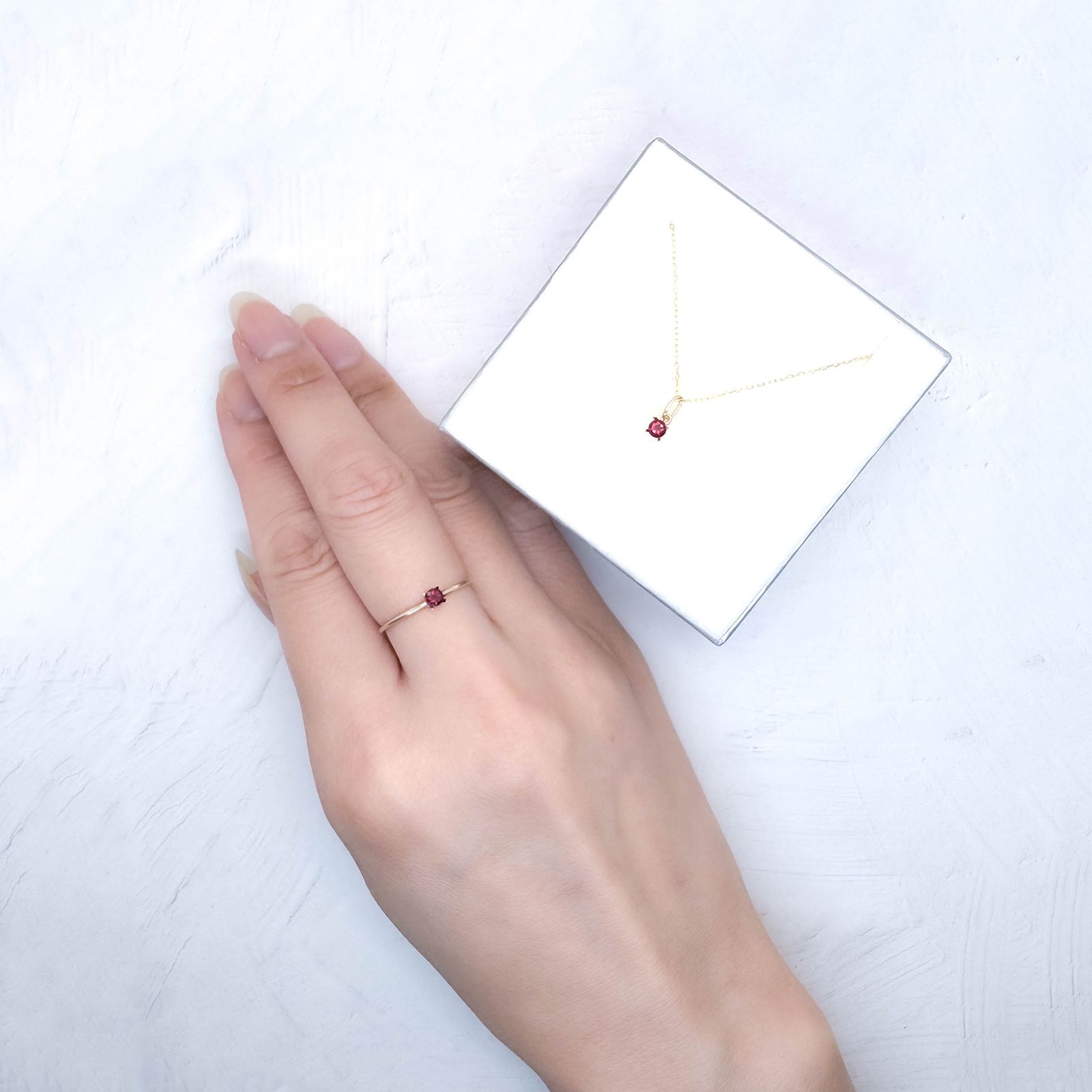 ◇ペアセット◇ルベライト ブラジル産 0.24ct(2pcs合計) / 2.9x2.9mm前後 [251031166]