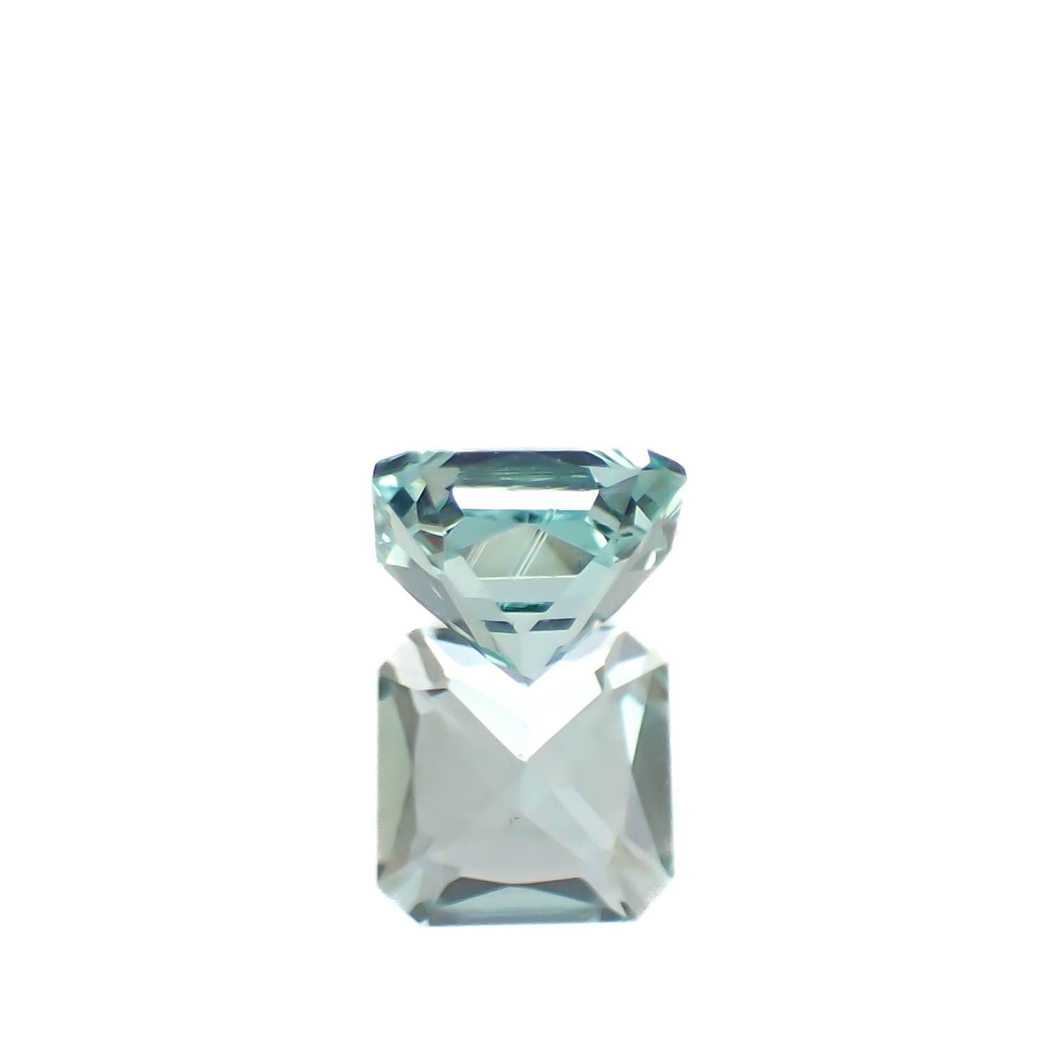 ミントベリル ナイジェリア産 0.36ct [250430195]4.4x4.4mm前後
