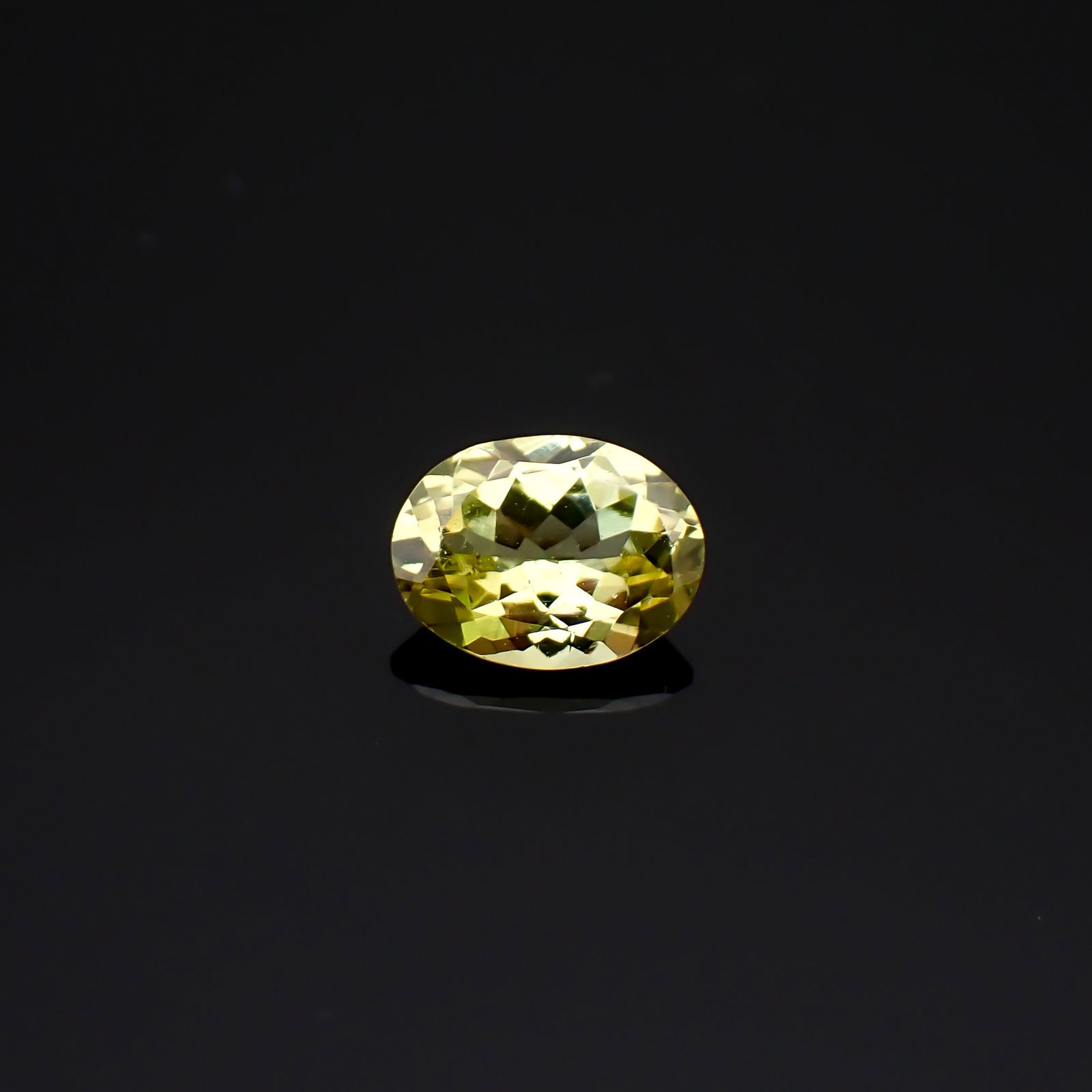 マリガーネット マリ共和国産 1.17ct / 7.8x5.9mm前後 [260732540]