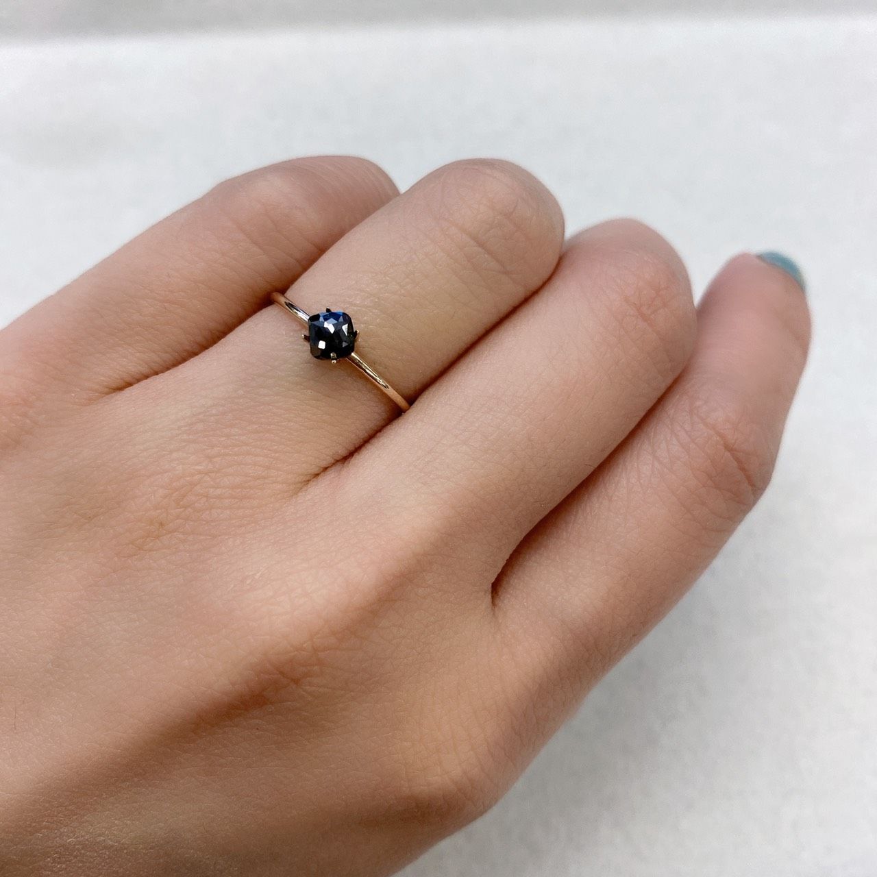 ブラックダイヤモンド(宝石名ダイアモンド) ジンバブエ産 0.31ct 識別済[210812802]4.1×3.9mm前後