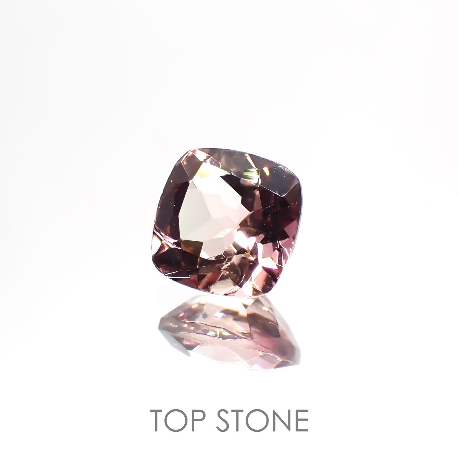 バイカラートルマリン(宝石名バイカラー・トルマリン) コンゴ民主共和国産 1.06ct 識別済[211013611]6.2×6.1mm前後