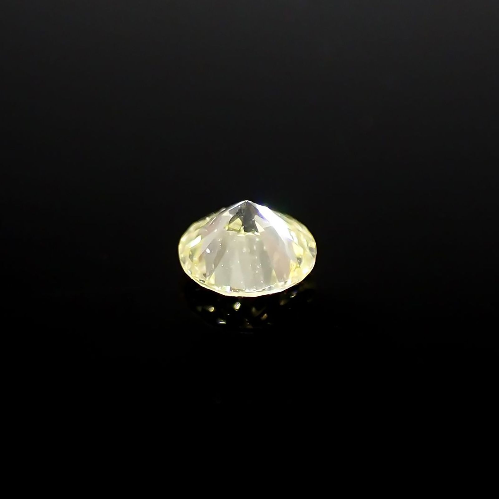 ライトイエローダイヤモンド TTLC |  I  0.10ct / 2.9x2.9mm前後 [260626884]
