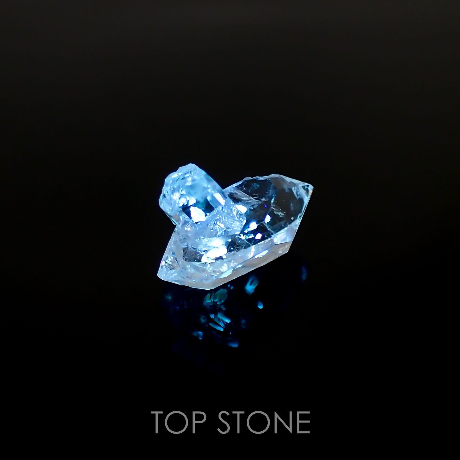オイルインクォーツ 原石パキスタン産 5.33ct[220515875]15x10.5mm前後