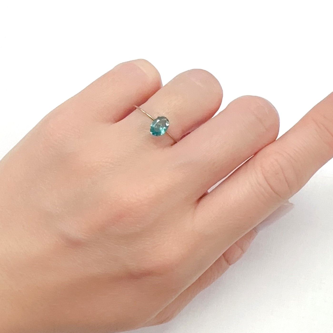 ノーブルモロキサイト マダガスカル産 0.53ct[240326541]6.7x4.8mm前後