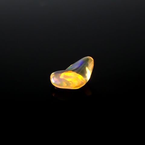 ファイヤーオパール 原石 メキシコ産 0.78ct[240125266]8x5.2mm前後