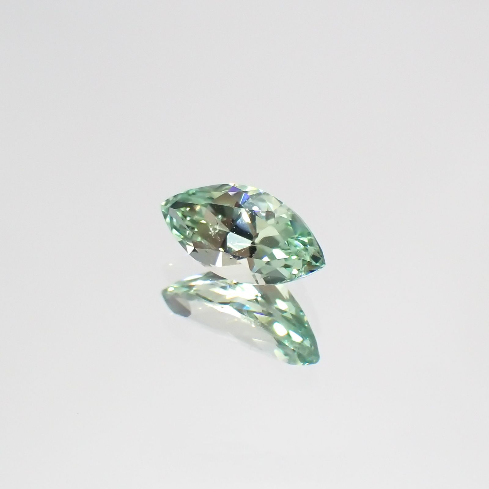 バナジウムコーネルピン(宝石名コーネルピン)タンザニア・タンガ州産 1.08ct 識別済[220115633]9.7x4.7mm前後