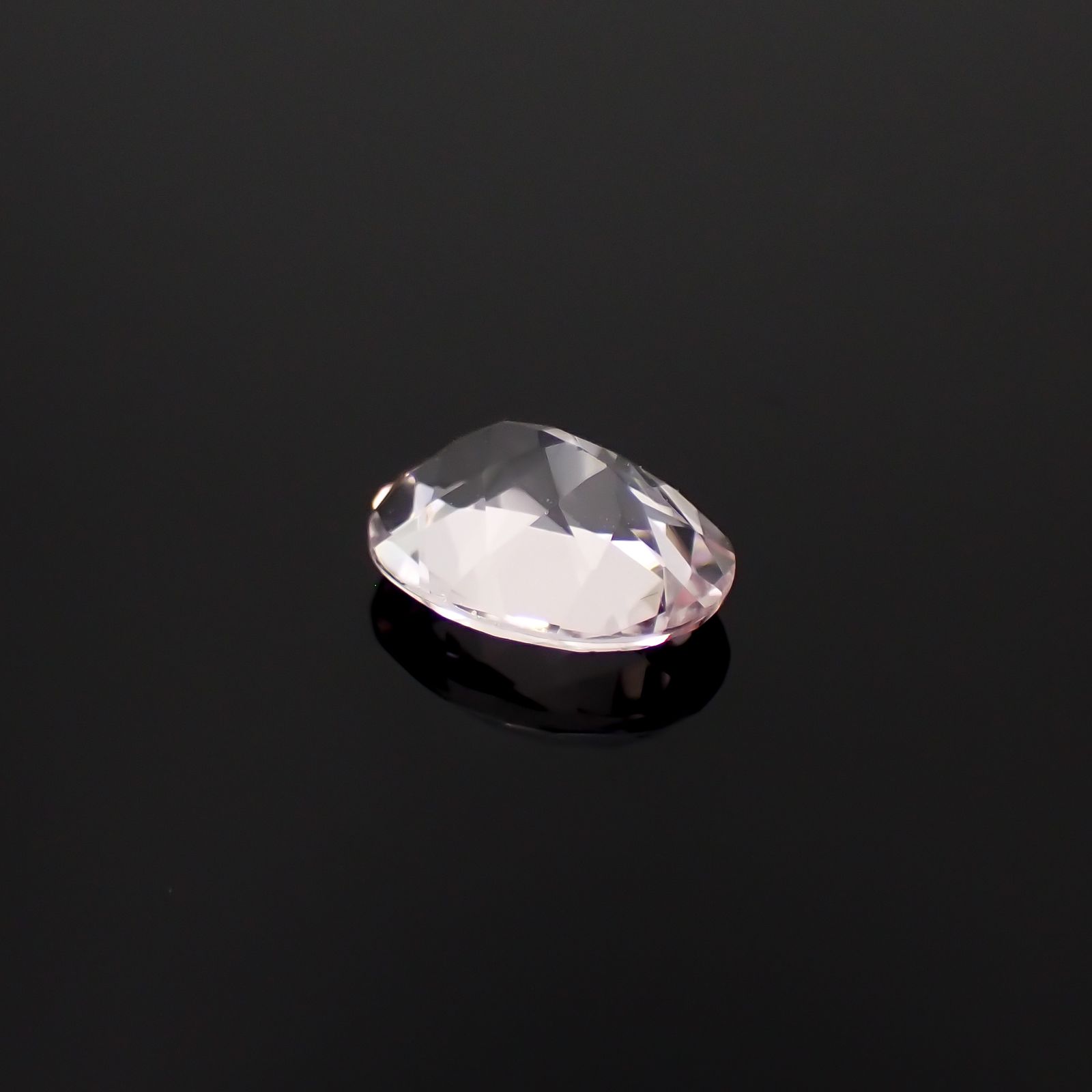 モルガナイト(宝石名モルガナイト)ナイジェリア産 1.13ct 識別済[230321161]7.9x6.1mm前後