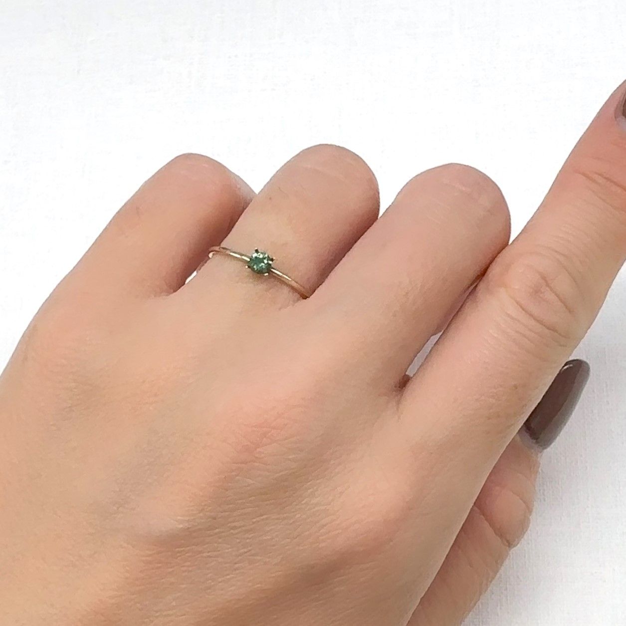 リバースカラーチェンジジルコン ミャンマー・モゴック産 0.18ct[240929177]3.2x3.2mm前後