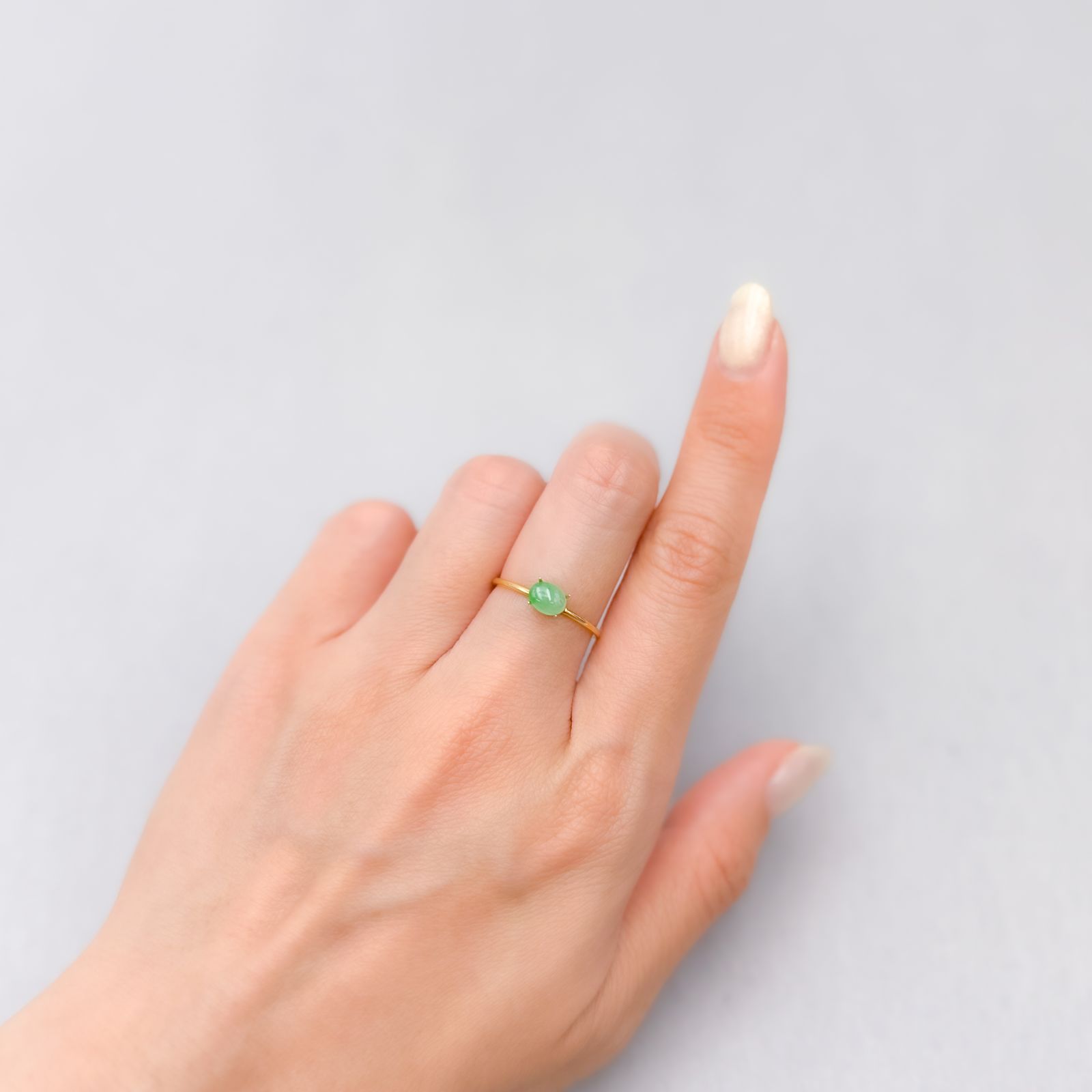 翡翠 ビルマ産 0.47ct [250430303]5.8x4.6mm前後