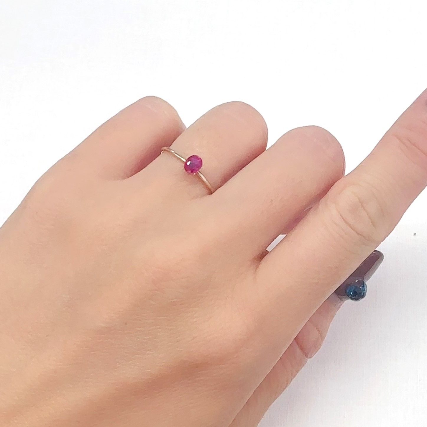 ルビー 非加熱 ビルマ産 0.37ct[240628047]4.5x3.6mm前後