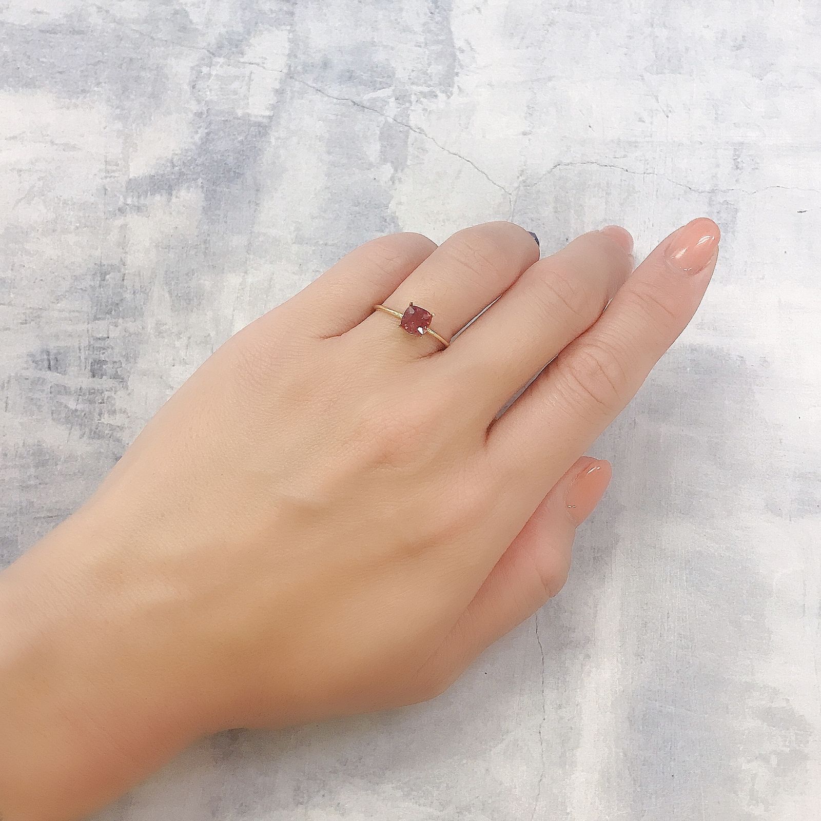 オレンジスピネル(宝石名スピネル)ビルマ/マダガスカル産 0.85ct 識別済[220817509]5.8x5.5mm前後