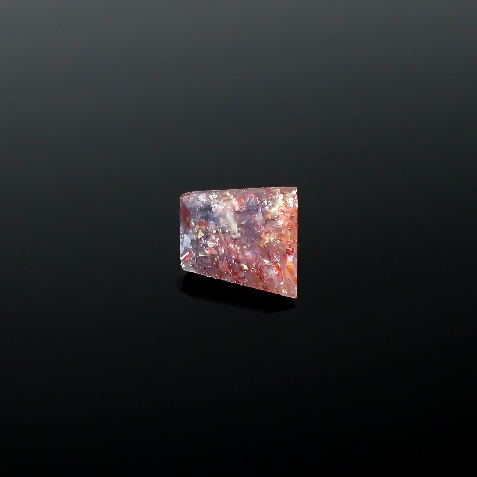 ◇カスタムカット◇ブラッドショットアイオライト インド産 0.83ct[240125388]6.5x6.4mm前後