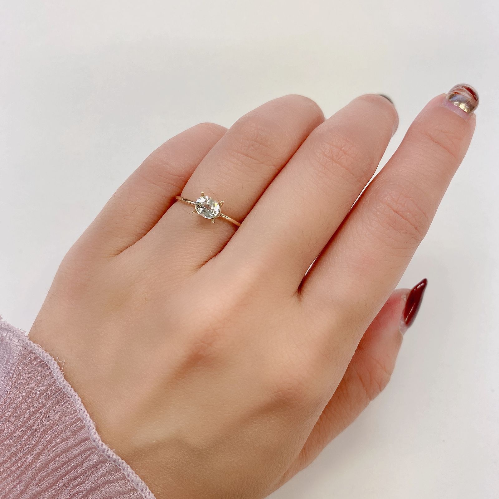 リューコガーネット(宝石名ホワイト グロッシュラー・ガーネット) ビルマ産 0.512ct ソ付(彩珠)[210711726]5.2×4.3mm前後