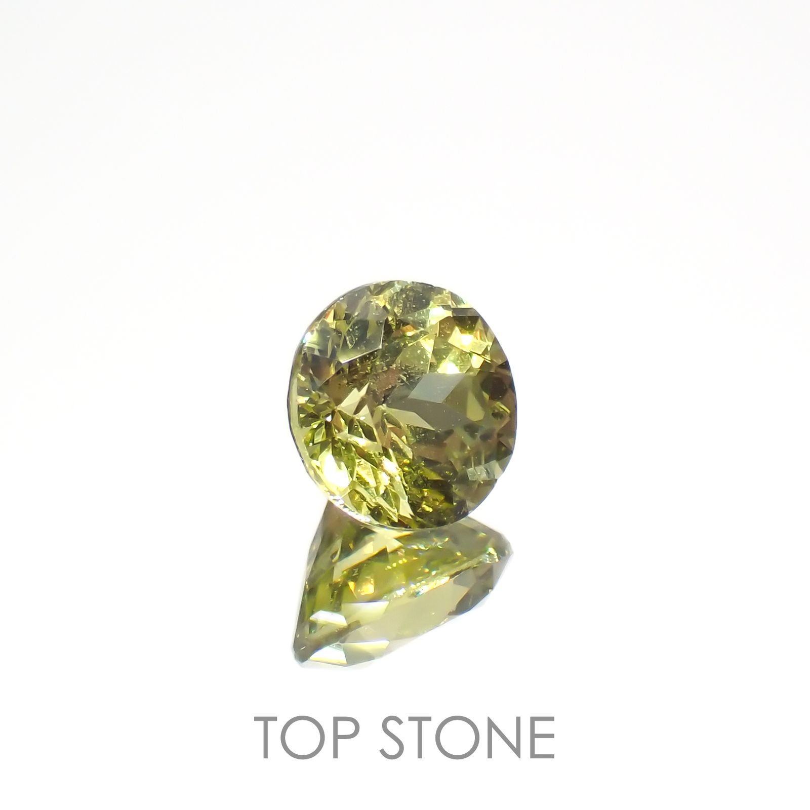 マリガーネット(宝石名グロッシュラー アンドラダイト・ガーネット)マリ共和国産 0.71ct 識別済[221219481]5.2x5.1mm前後