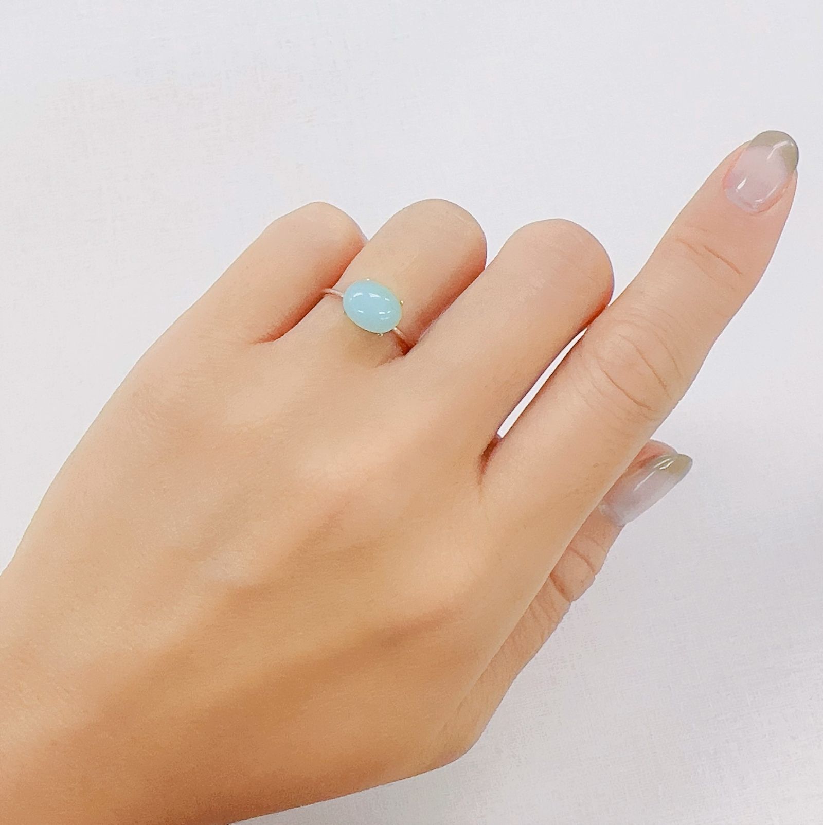 ブルーオパール(宝石名コモン オパール)ペルー産 1.28ct 識別済[230823077]9x7.1mm前後
